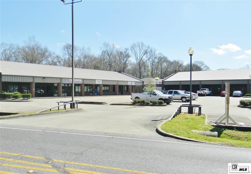 More Photos Of 2424 Old Sterlington Rd, Monroe Freestanding For Lease