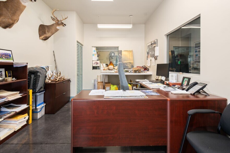 More Photos Of 2239 15th St, Sarasota Warehouse For Sale