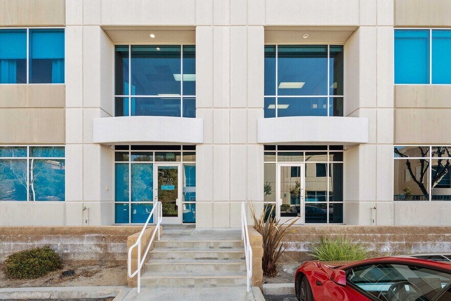 More Photos Of 28534 Constellation Rd, Valencia Industrial For Sale