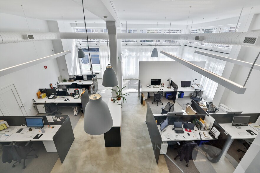 More Photos Of 1033-1037 Polk St, San Francisco Loft Creative Space For Lease