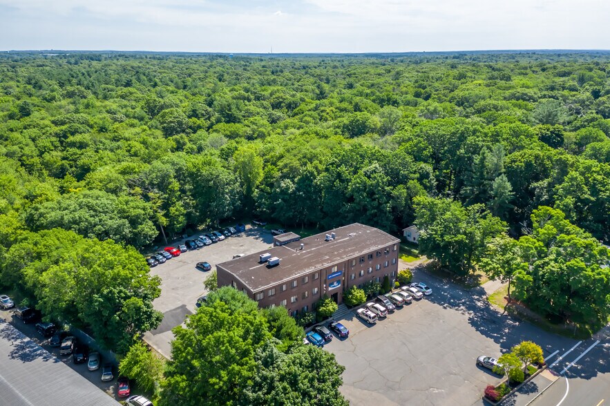 More Photos Of 630 Park St, Stoughton Office For Lease