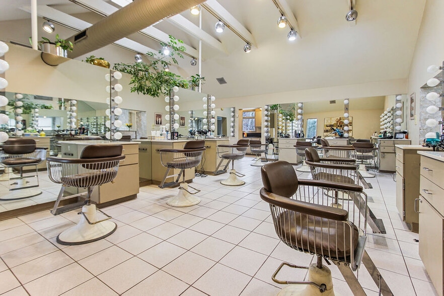More Photos Of 4351 Old William Penn Hwy, Monroeville General Retail For Sale