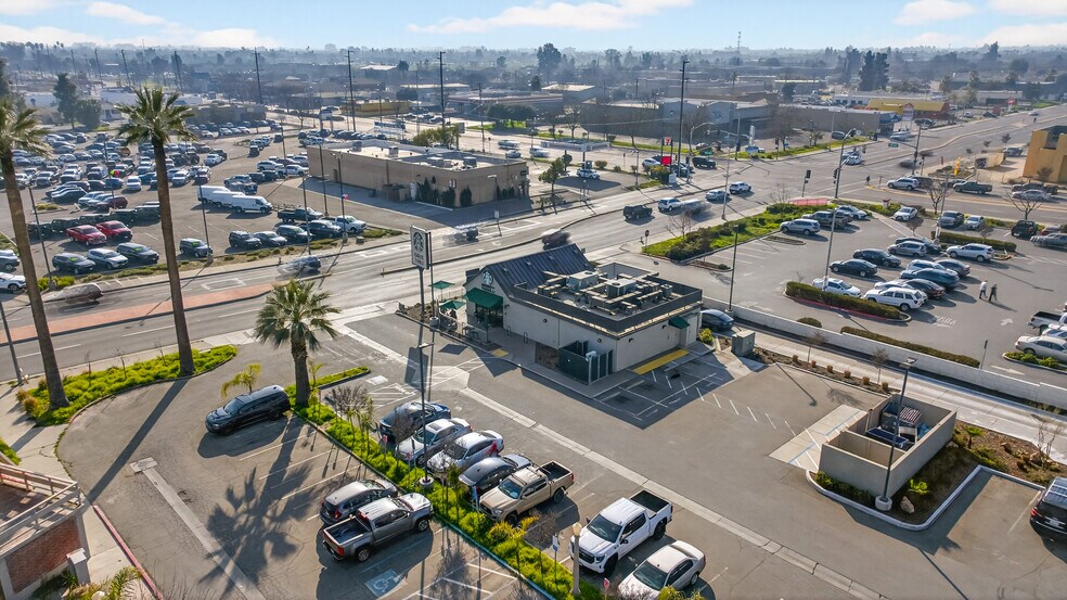 More Photos Of 550 W Lacey Blvd, Hanford Fast Food For Sale
