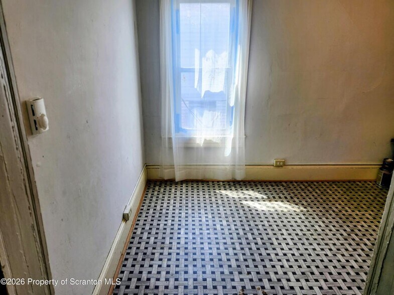 More Photos Of 271 Main St, Nicholson Storefront Retail Residential For Sale