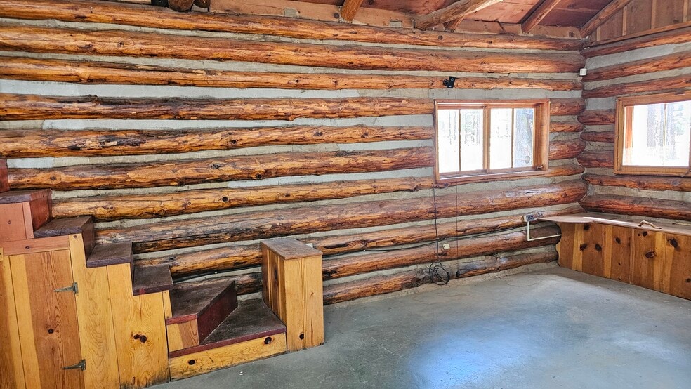 More Photos Of 182 White Mountain blvd, Lakeside General Retail For Sale