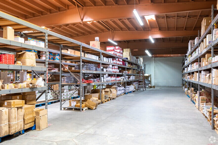 More Photos Of 1701 30th St, Bakersfield Freestanding For Sale