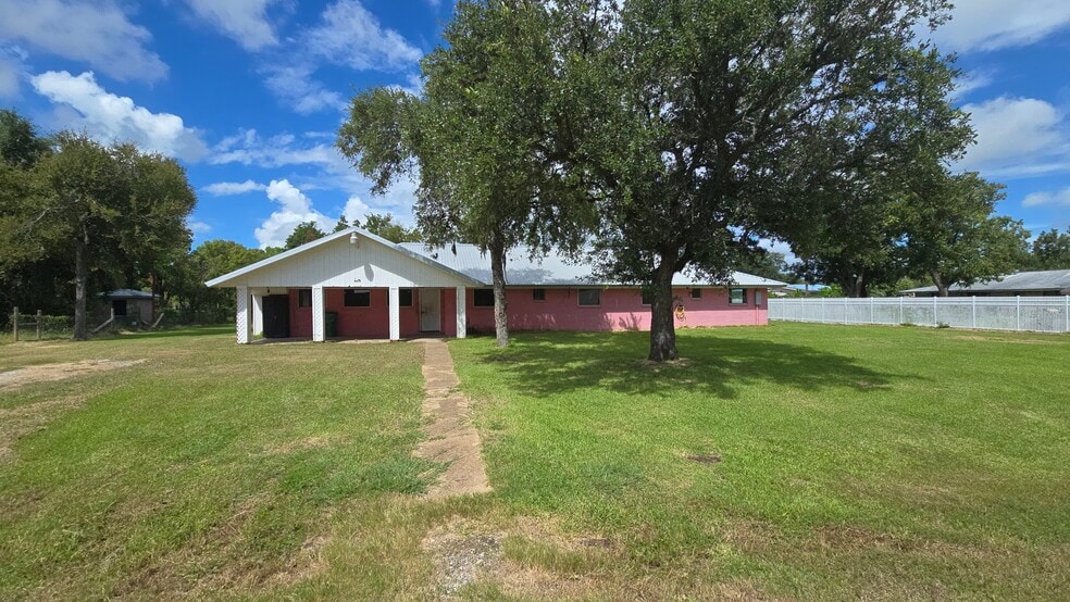 More Photos Of 3315 Fm 523 Rd, Oyster Creek Shelter For Sale