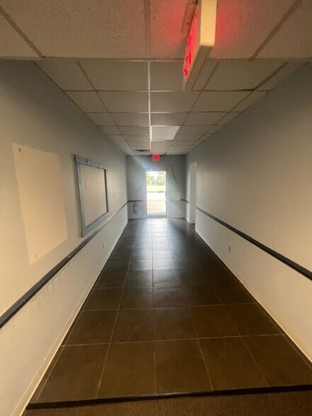 More Photos Of 1051 Shine Ave, Myrtle Beach Office For Lease