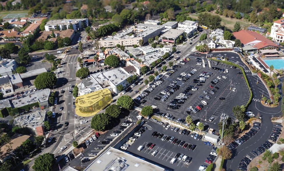 More Photos Of 144-150 S Barrington Ave, Los Angeles Storefront Retail Office For Sale