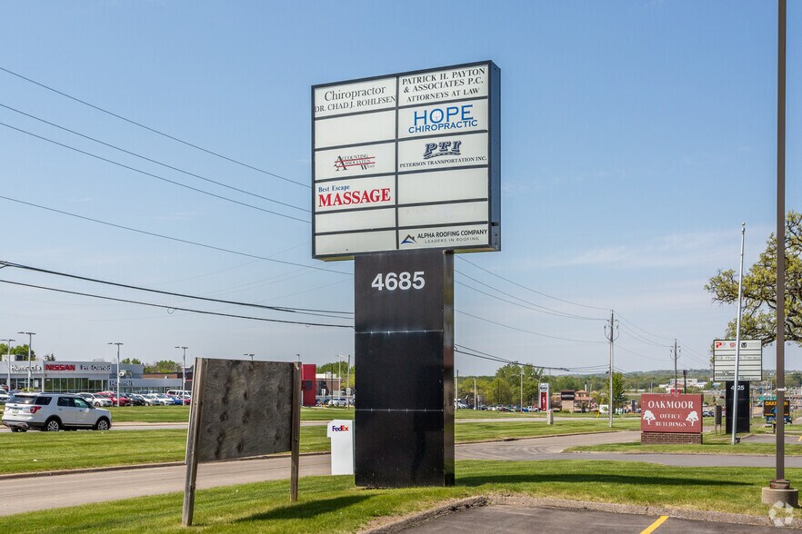 More Photos Of 4685 Merle Hay Rd, Des Moines Office For Lease