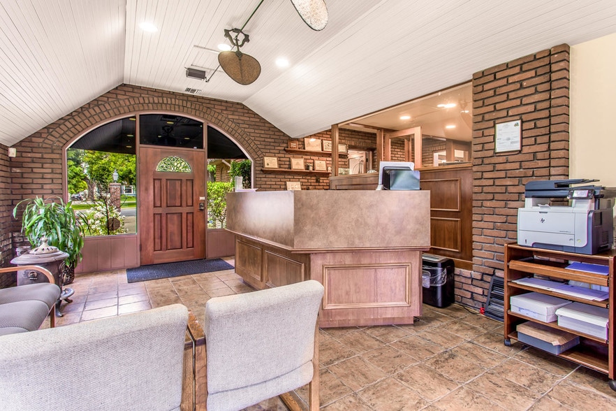 More Photos Of 592 N Euclid, Upland Office For Sale