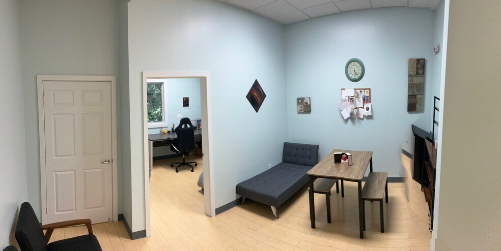 More Photos Of 100 Corporate Dr, Trumbull Office For Sale