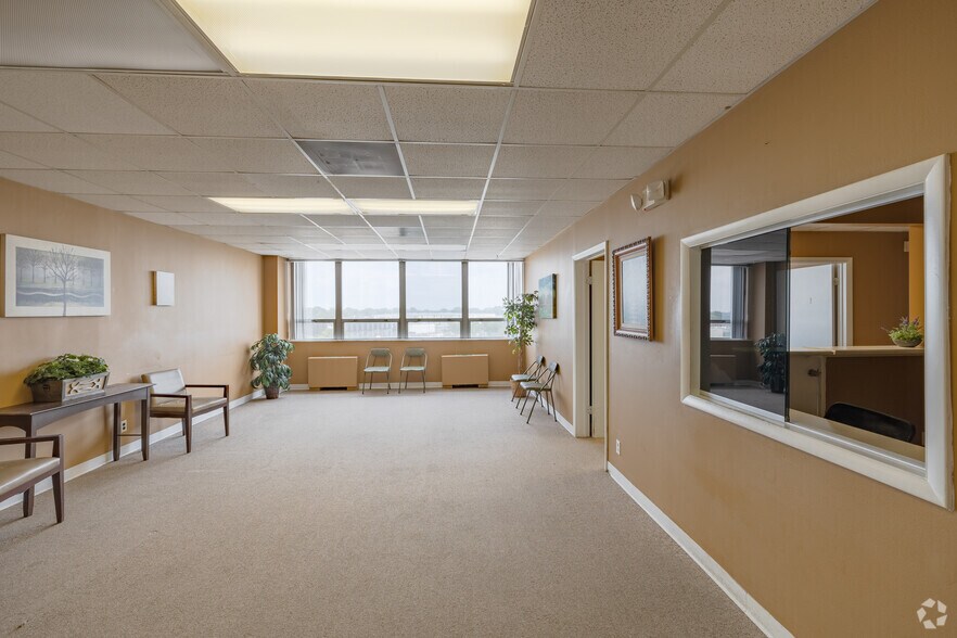 More Photos Of 15565 Northland Dr, Southfield Unknown For Sale