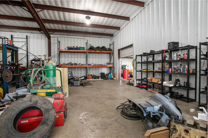 More Photos Of 10991 TX-135, Troup Warehouse For Sale