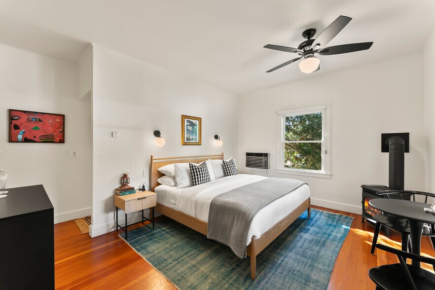 More Photos Of 14202 S State Highway 49, Amador City Hotel For Sale
