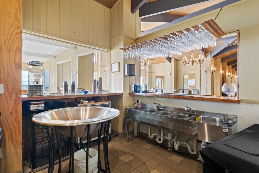 More Photos Of 12483 Lodge Dr, Garfield Lodge Meeting Hall For Lease