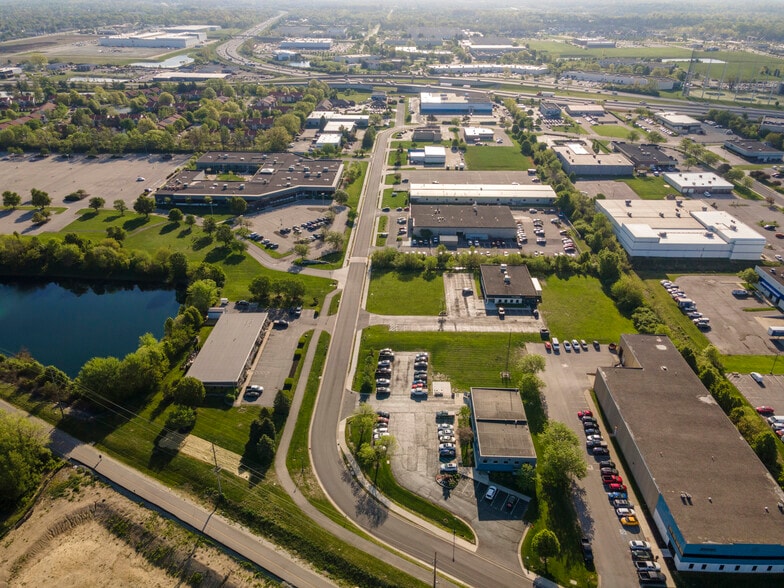 More Photos Of 11837 Technology Dr, Fishers Warehouse For Lease