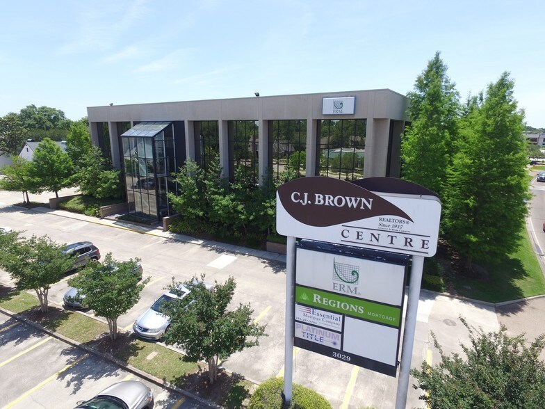 More Photos Of 3029 S Sherwood Forest Blvd, Baton Rouge Loft Creative Space For Lease