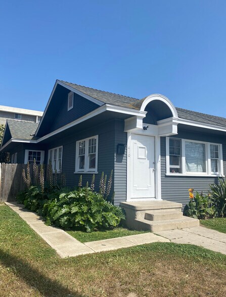 More Photos Of 402-412 S D St, Oxnard Apartments For Sale