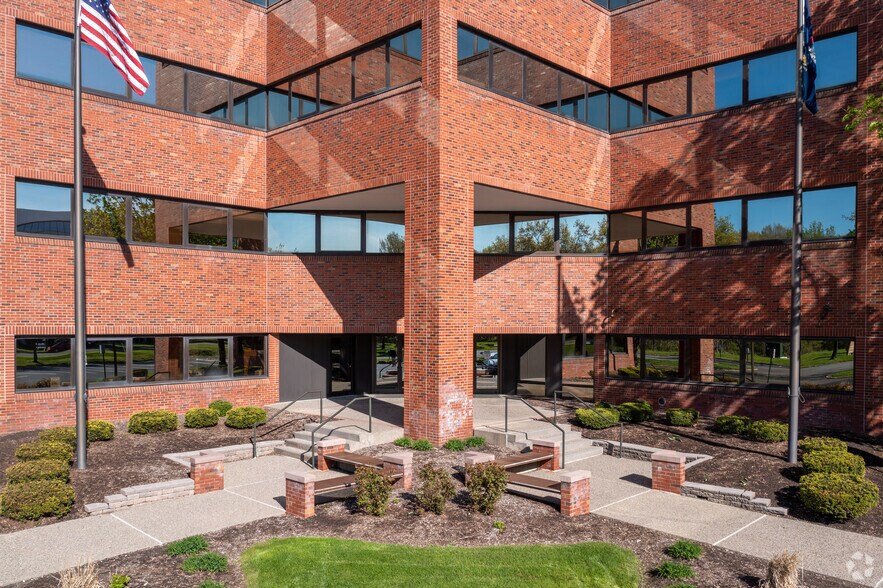 More Photos Of 12 Corporate Woods Blvd, Albany Office For Lease