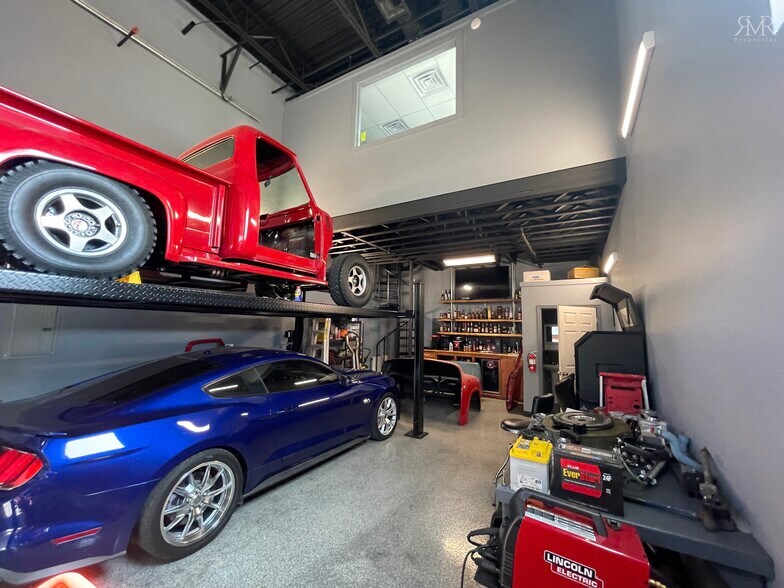 More Photos Of 1435 FM 1463 Rd, Katy Showroom For Sale