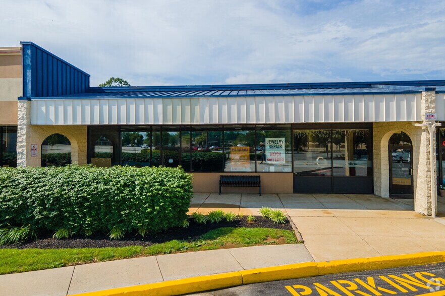 More Photos Of 260 W Swedesford Rd, Devon Unknown For Lease
