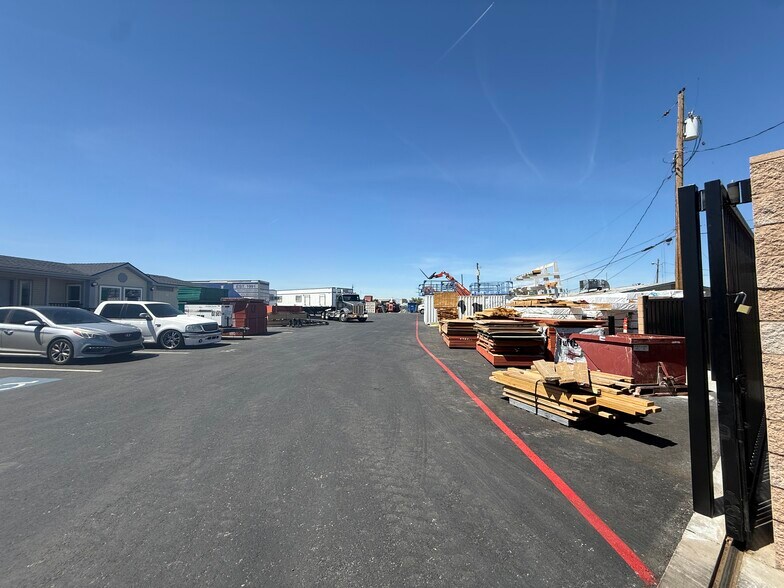 More Photos Of 1735 Athol Ave, Henderson Land For Lease