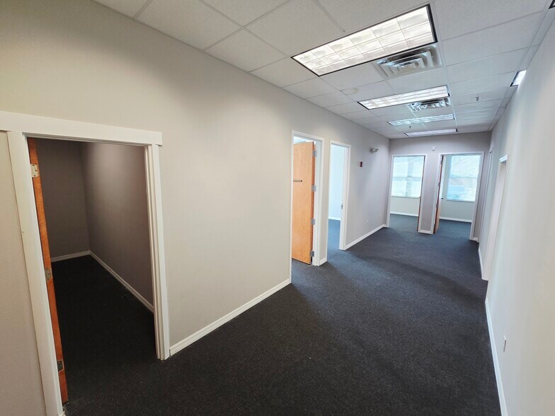 More Photos Of 1277 N Semoran Blvd, Orlando Office For Lease