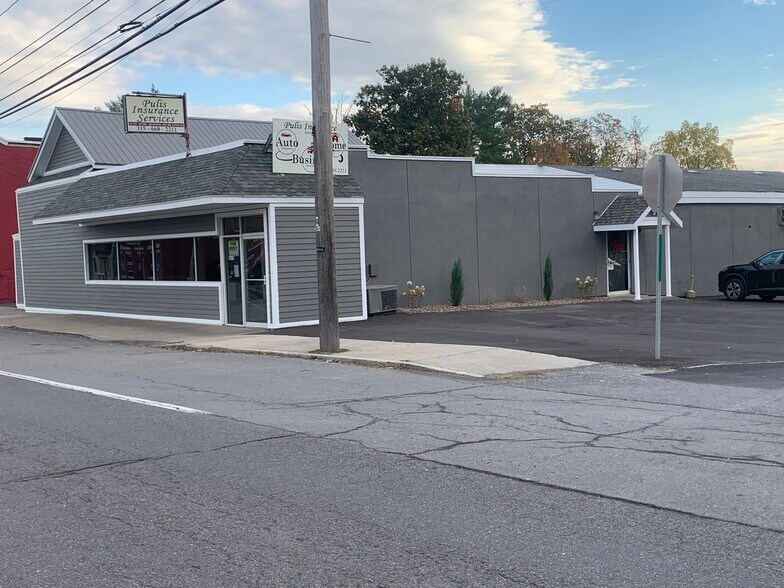 More Photos Of 9670 Brewerton Rd, Brewerton Freestanding For Lease