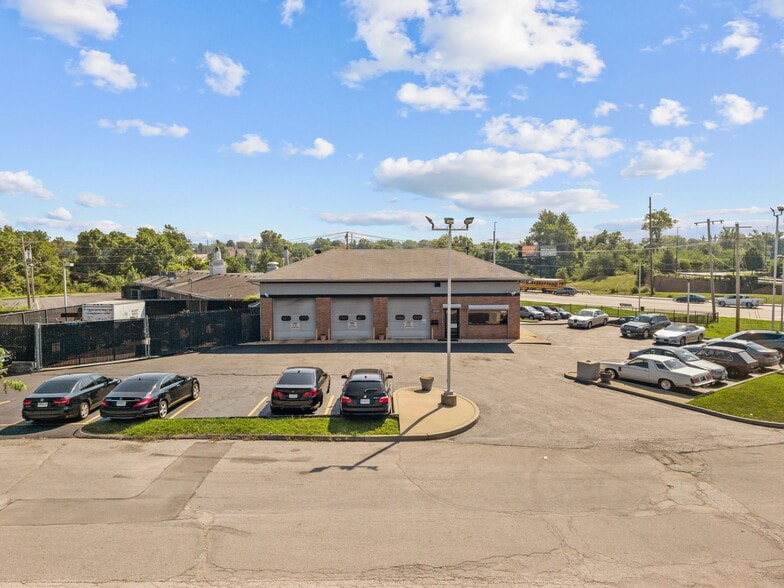 More Photos Of 14150 Sunswept Pk Court, Florissant General Retail For Sale