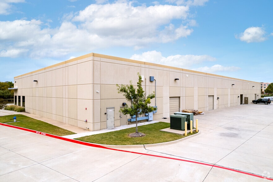 More Photos Of 6601 Cascades Ct, The Colony Unknown For Sale