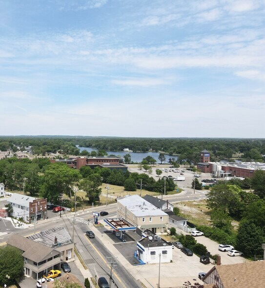 More Photos Of 270 W Main St, Patchogue Service Station For Sale