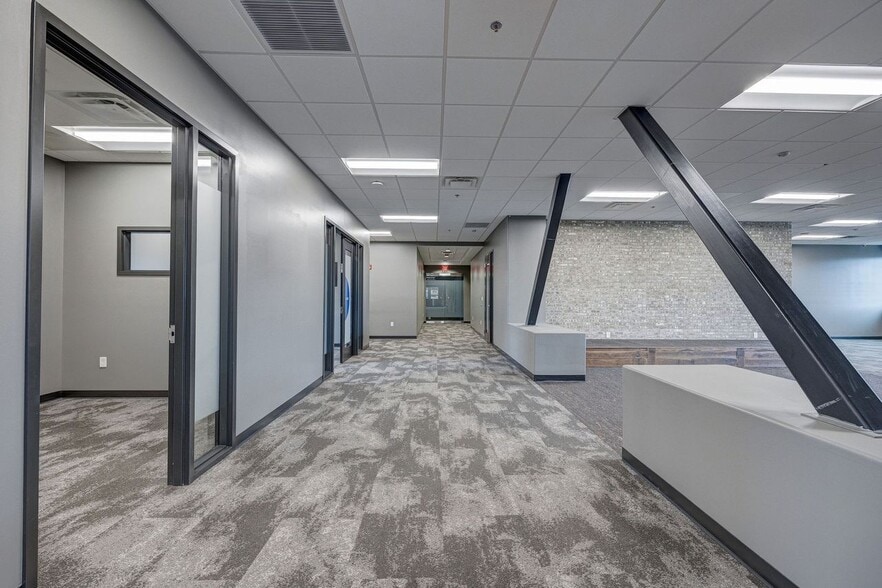 More Photos Of 6740 Rock Spring Rd, Wilmington Office For Lease