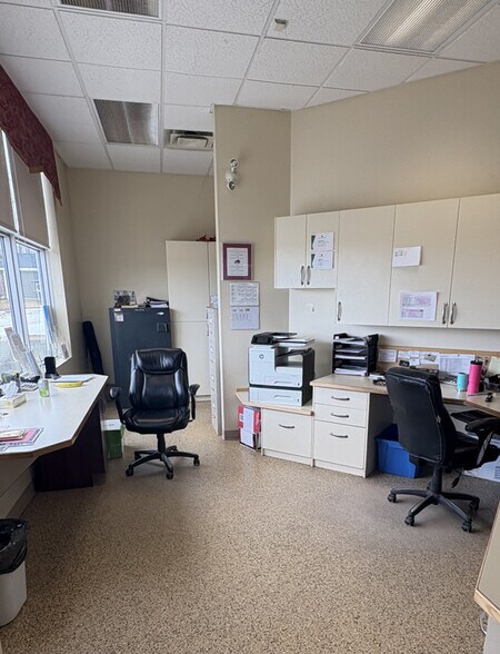 More Photos Of 375 Miller Blvd, Dalhousie Freestanding For Sale