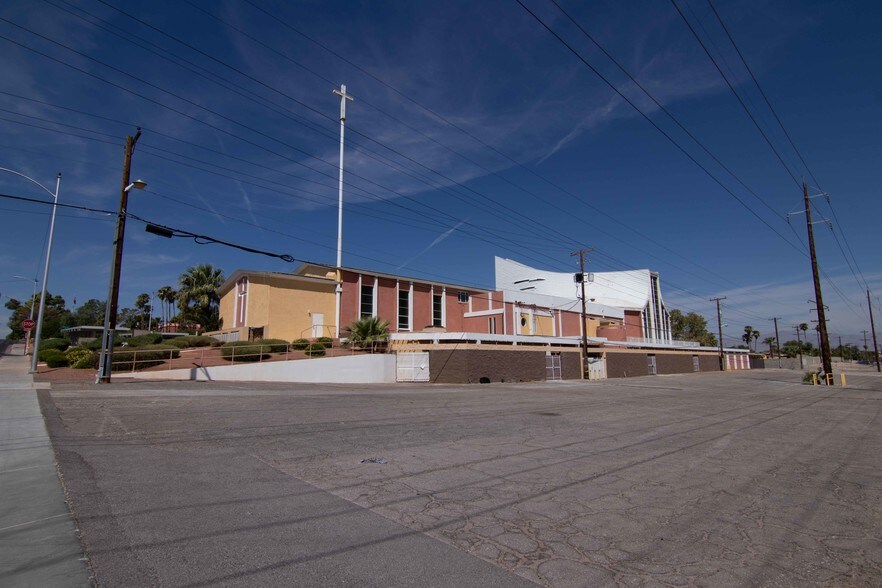 More Photos Of 1701 E Oakey Blvd, Las Vegas Religious Facility For Sale