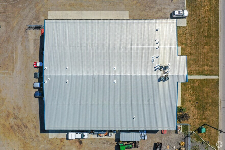 More Photos Of 5520 53rd Ave SE, Calgary Warehouse For Lease