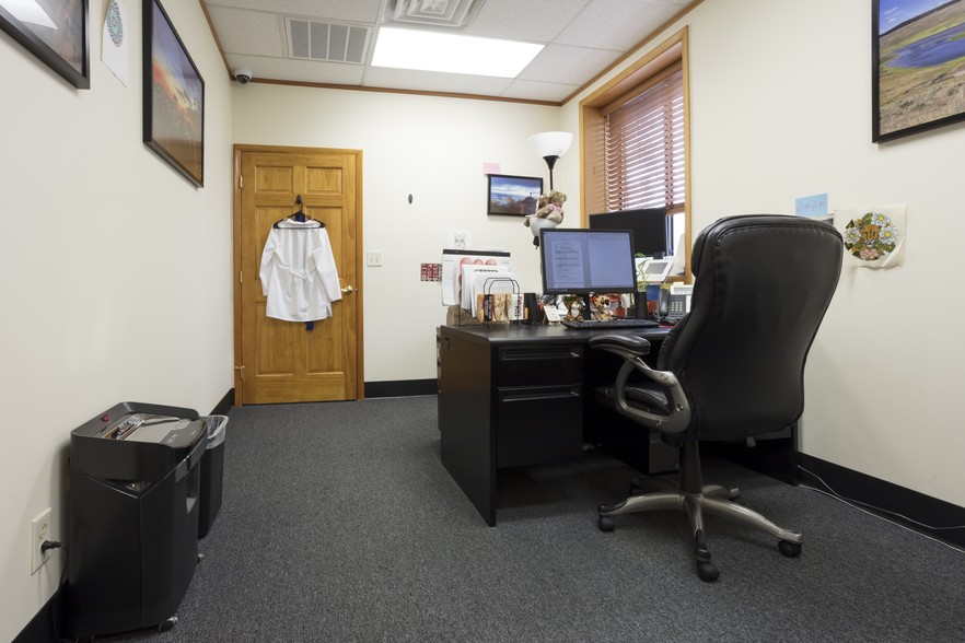 More Photos Of 216 Congers Rd, New City Office For Sale