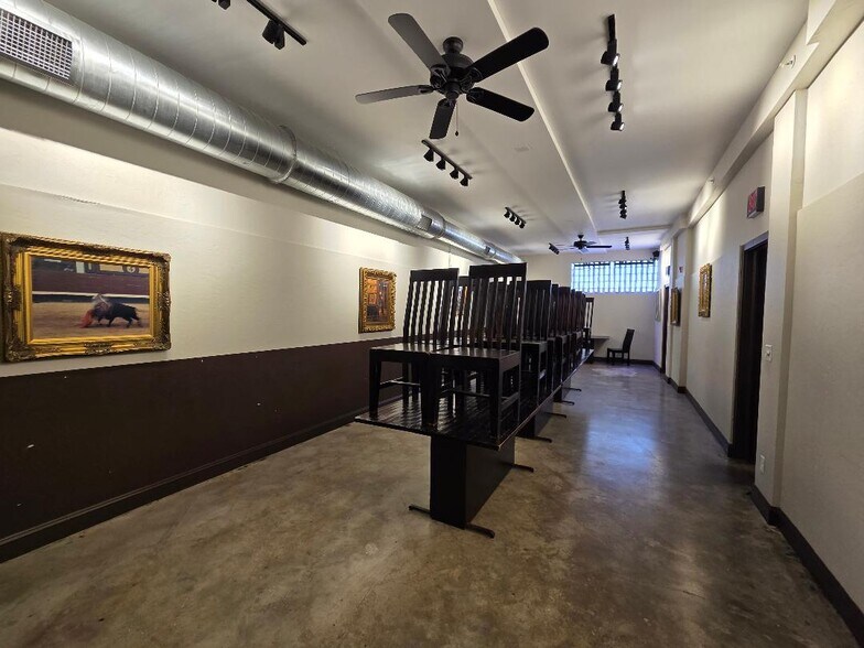 More Photos Of 220 E Commercial St, Springfield Office For Sale