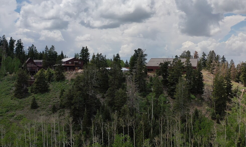 More Photos Of 1989 Dry Lakes Rd, Brian Head Specialty For Sale