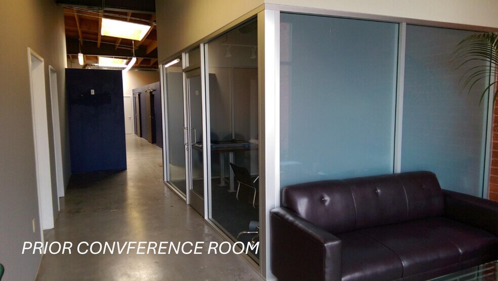 More Photos Of 1330 W 12th St, Los Angeles Flex For Lease