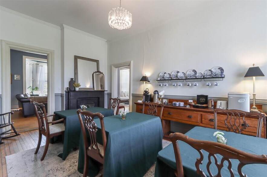 More Photos Of E3192 Apple Tree Ln, Waupaca Hospitality For Sale