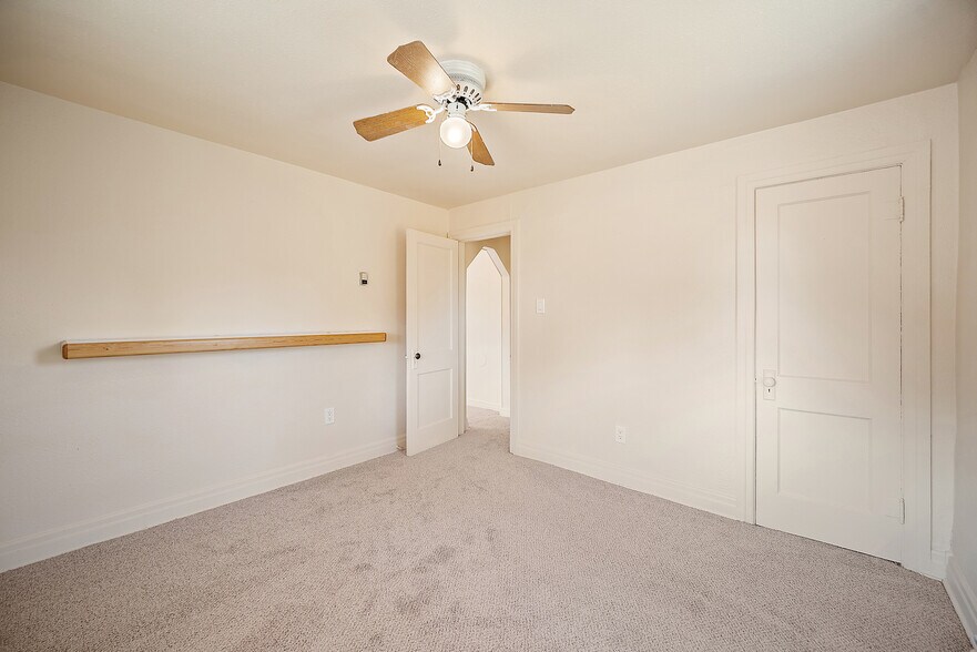 More Photos Of 18 1/2 Swope Ave, Colorado Springs Light Distribution For Sale