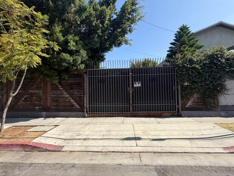 More Photos Of 1201-1205 N La Brea Ave, West Hollywood Restaurant For Lease