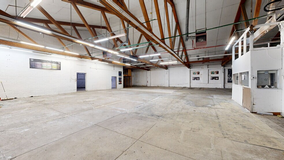 More Photos Of 67 W Queen Ln, Philadelphia Warehouse For Sale