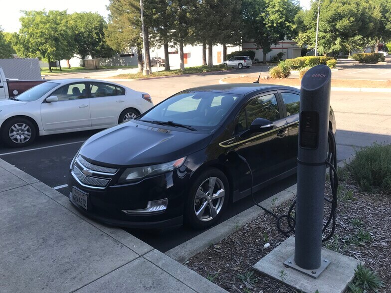 More Photos Of 2638 Aztec Dr, Chico Industrial For Lease