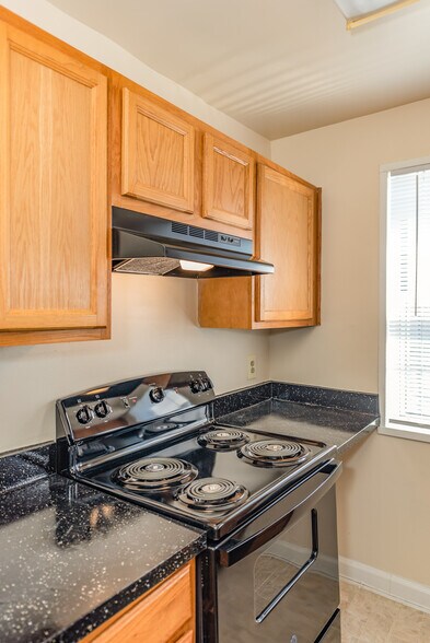 More Photos Of 116 Irvington St SW, Washington Apartments For Sale