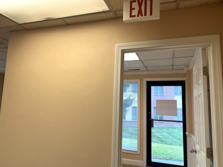 More Photos Of 750 Straits Tpke, Middlebury Unknown For Lease