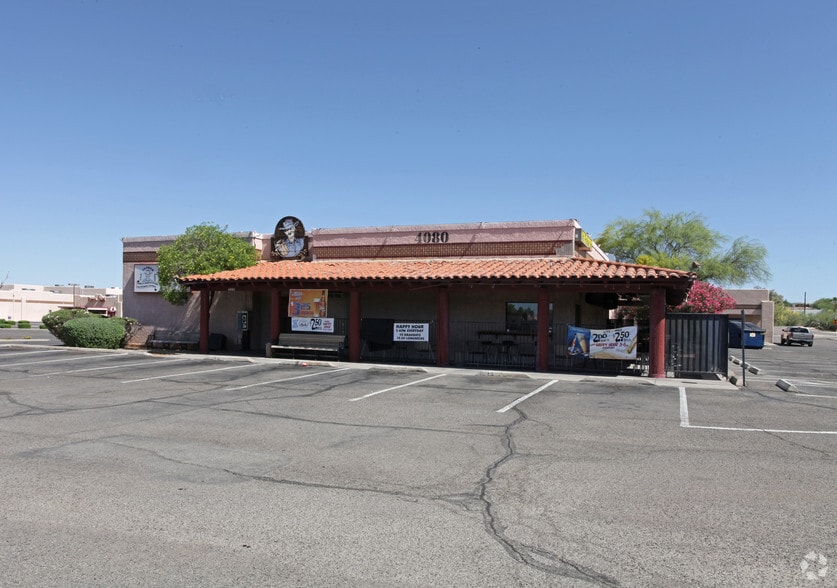 More Photos Of 4080-4180 W Ina Rd, Tucson Unknown For Lease