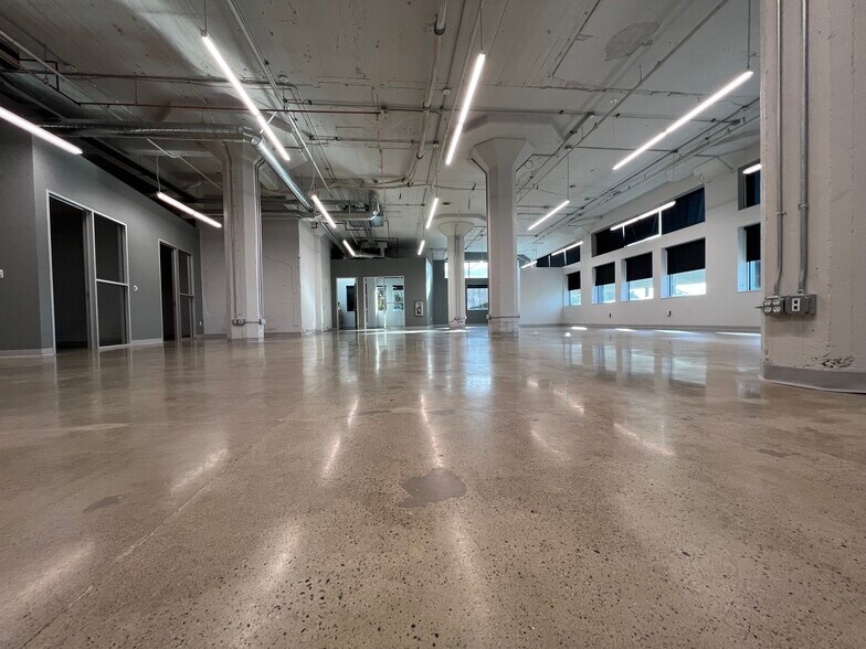 More Photos Of 2721 Cesar Chavez Blvd, Fresno Office For Lease