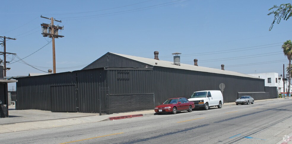 More Photos Of 3461 E 26th St, Los Angeles Manufacturing For Sale